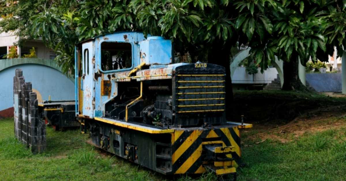 沖縄に電車がないのはなぜ？戦前は汽車が走っていたのに消えた理由